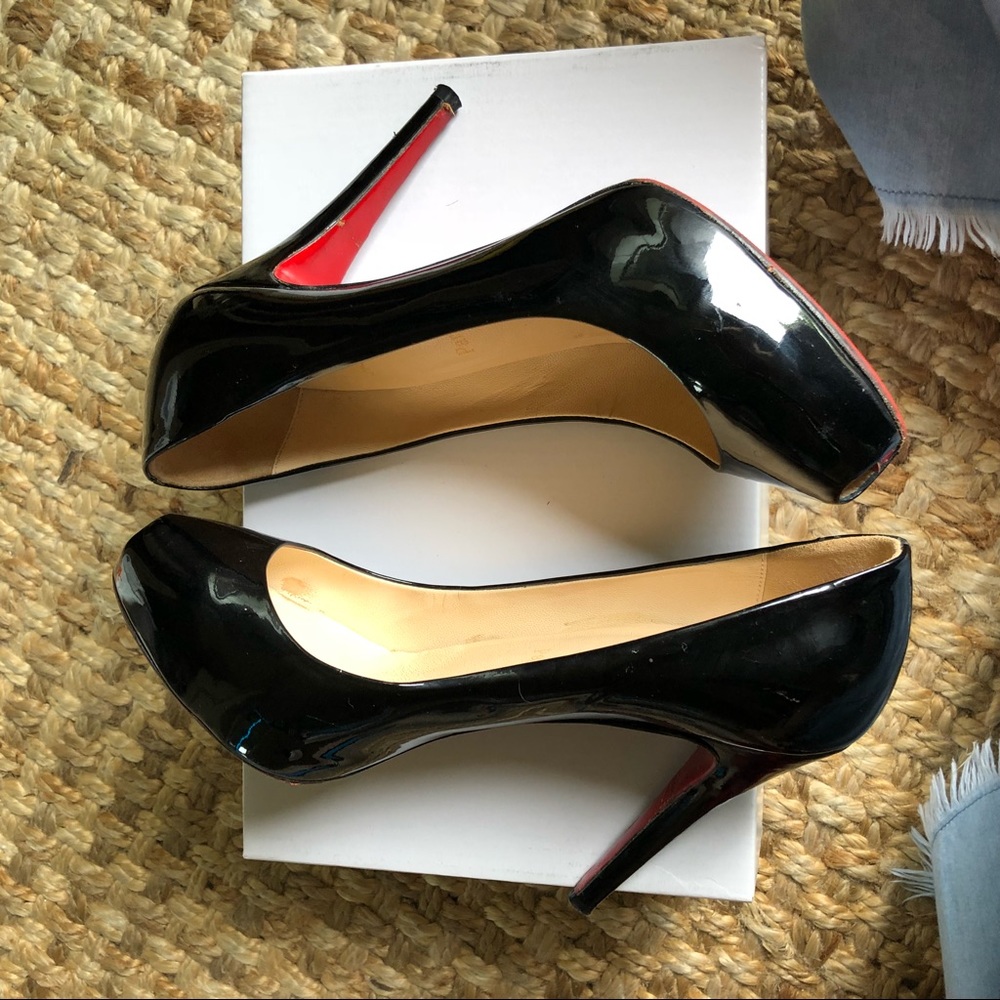 Christian Louboutin Peep Toe